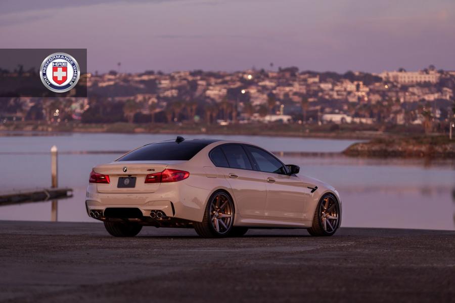  BMW M5 on HRE Wheels (RS308) 2019 года  (фото 4 из 12)
